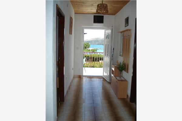 Apartment A3, for 9 persons