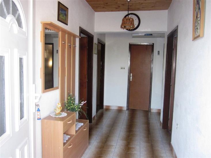 Apartment A3, for 9 persons