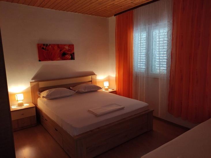 Apartment A3, for 9 persons