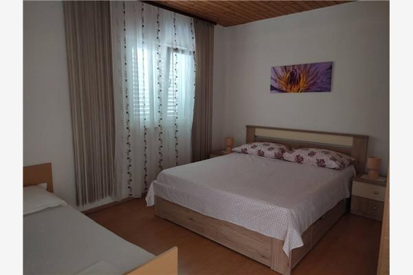 Apartment A3, for 9 persons