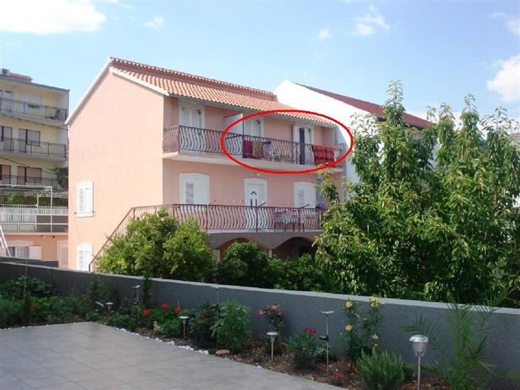 Apartment A4, for 4 persons