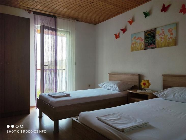 Apartment A4, for 4 persons