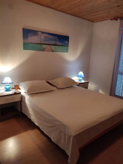 Apartment A4, for 4 persons