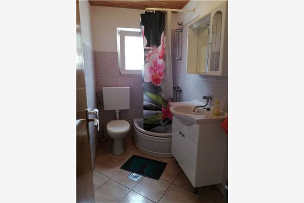 Apartment A4, for 4 persons