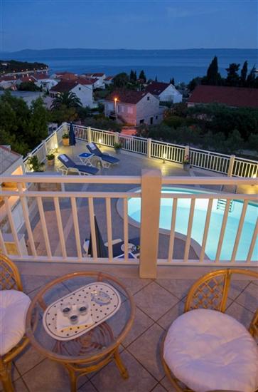 House K1, for 12 persons