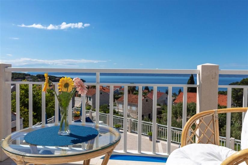 House K1, for 12 persons