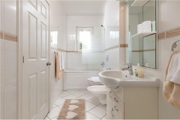 House K1, for 12 persons