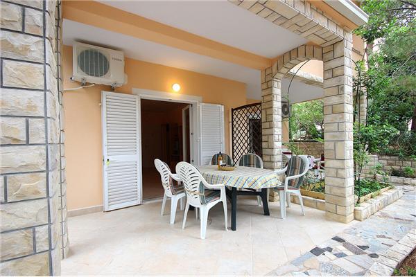 Apartment A2, for 3 persons