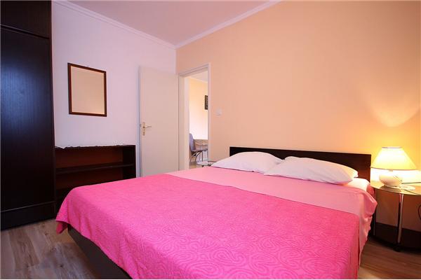 Apartment A4, for 3 persons