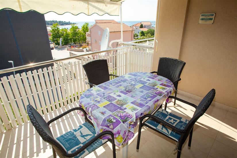 Apartment A2, for 4 persons