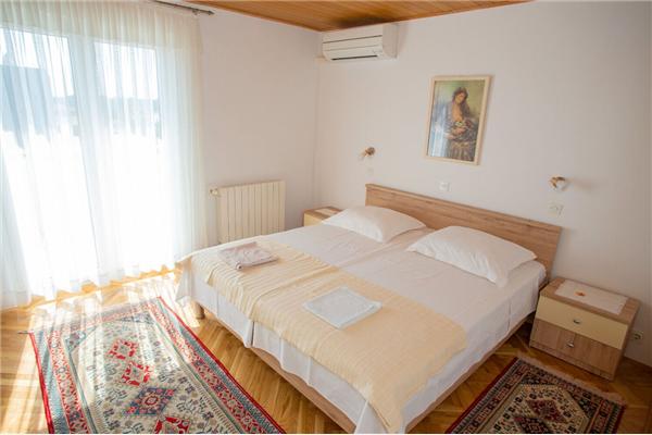 Apartment A2, for 4 persons