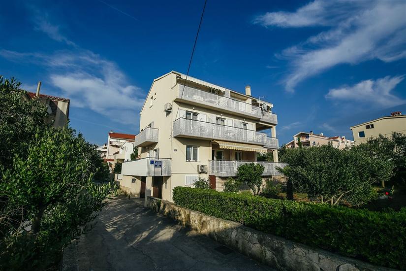 Apartments and Rooms Ivan