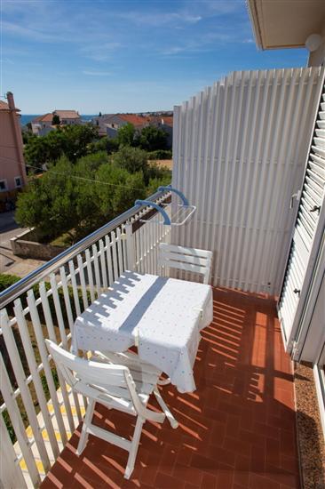 Room S2, for 2 persons