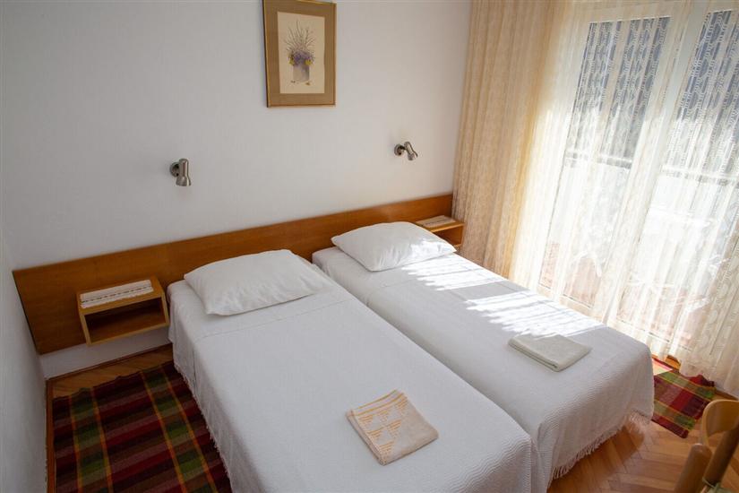 Room S3, for 2 persons