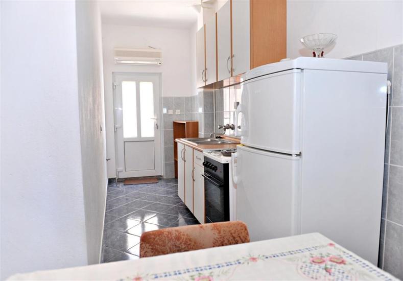 Apartment A2, for 6 persons