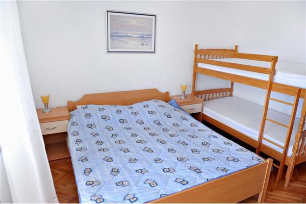 Apartment A2, for 6 persons