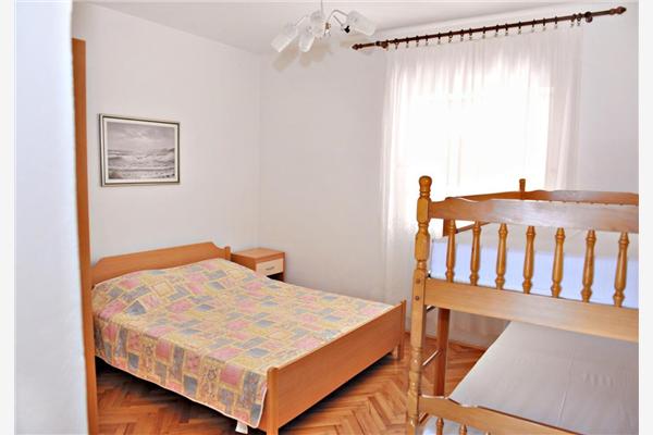 Apartment A2, for 6 persons