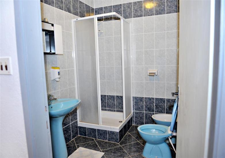 Apartment A2, for 6 persons