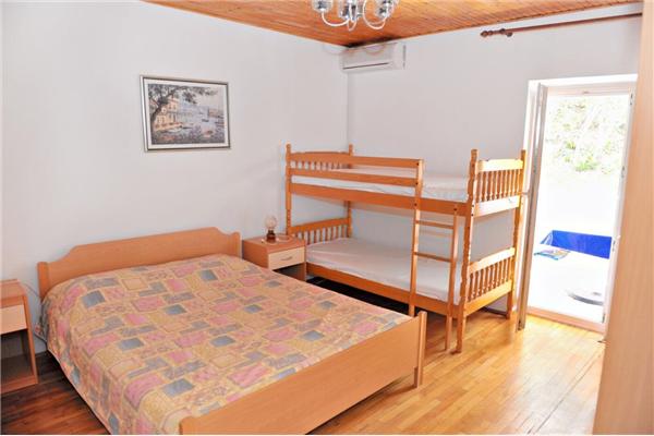 Apartment A1, for 4 persons