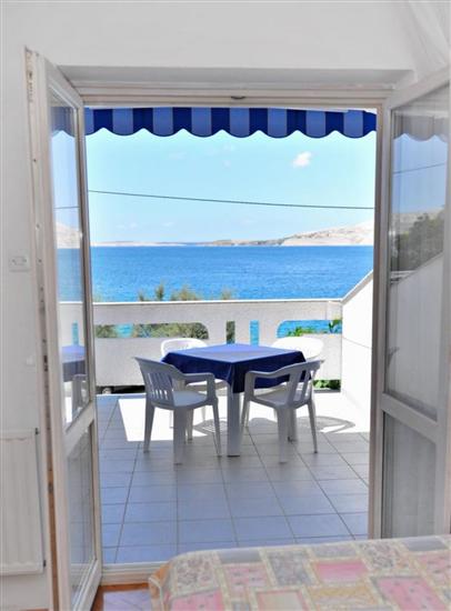 Apartment A4, for 4 persons