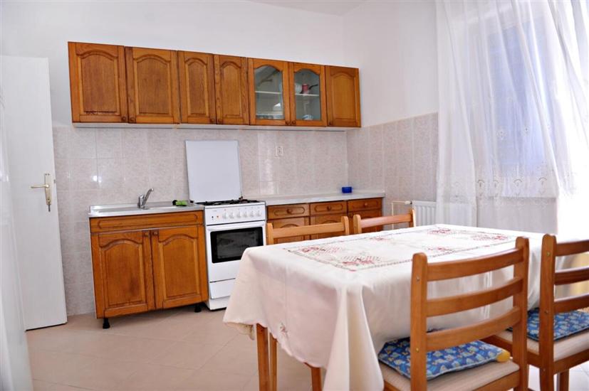 Apartment A4, for 4 persons
