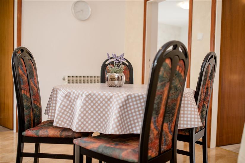 Apartman A2, na 4 osebe