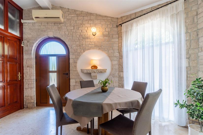 Apartment A3, for 5 persons