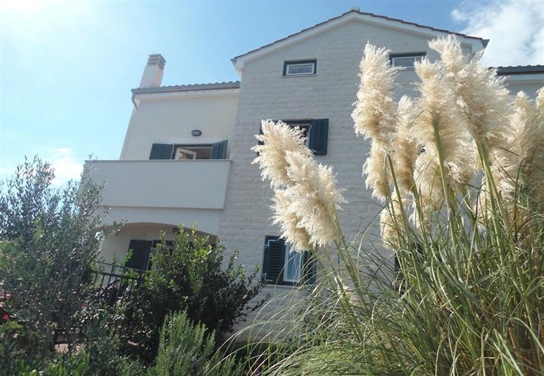 Apartments Azur