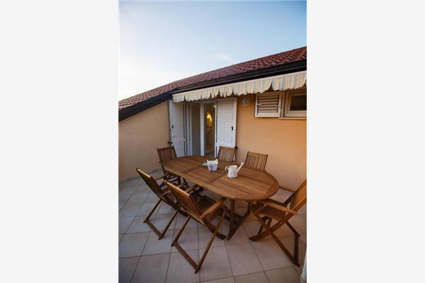 Apartment A3, for 6 persons