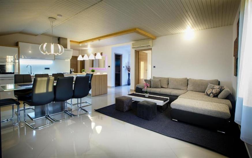 Apartment A3, for 6 persons