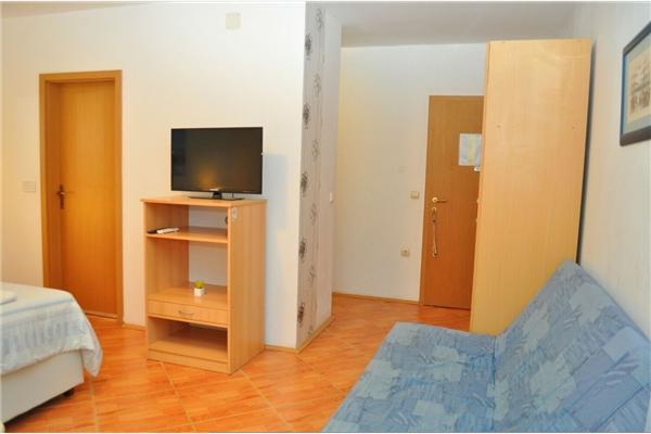 Apartment A4, for 3 persons