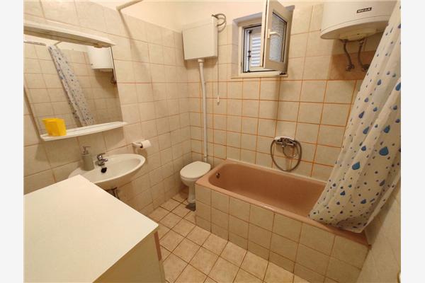 Apartment A2, for 7 persons