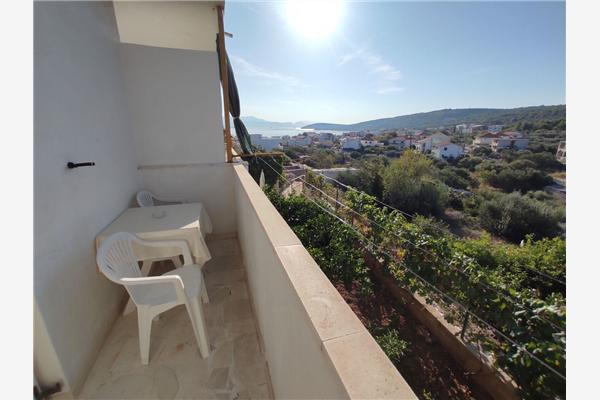 Apartment A2, for 7 persons