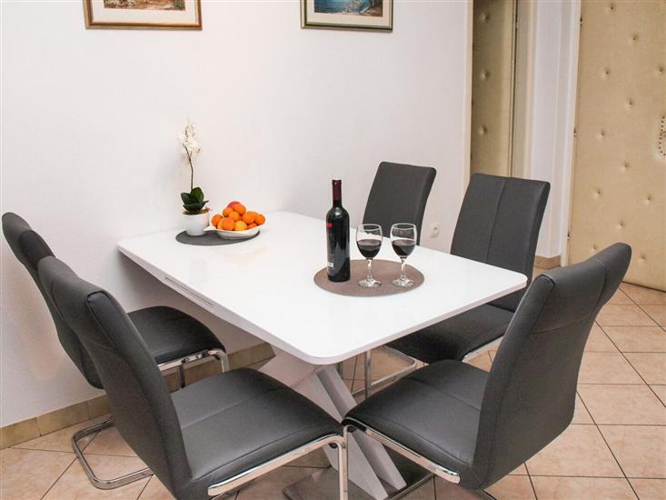 Apartment A1, for 4 persons