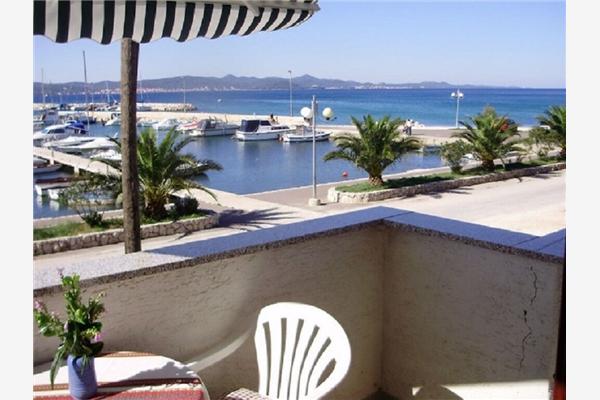 Apartment A2, for 5 persons