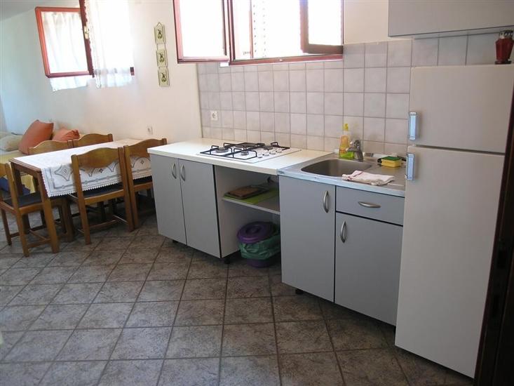 Apartment A2, for 5 persons
