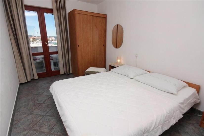 Apartment A2, for 5 persons