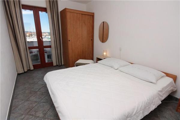 Apartment A2, for 5 persons