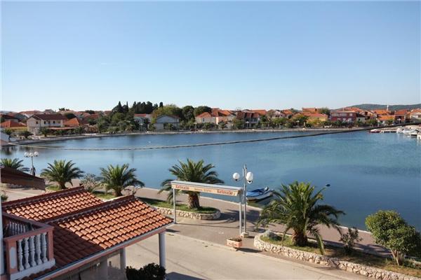 Apartment A4, for 5 persons