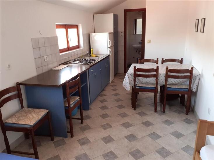 Apartment A4, for 5 persons