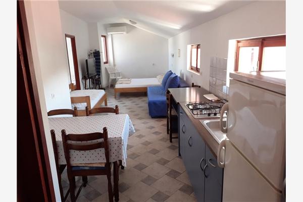 Apartment A4, for 5 persons