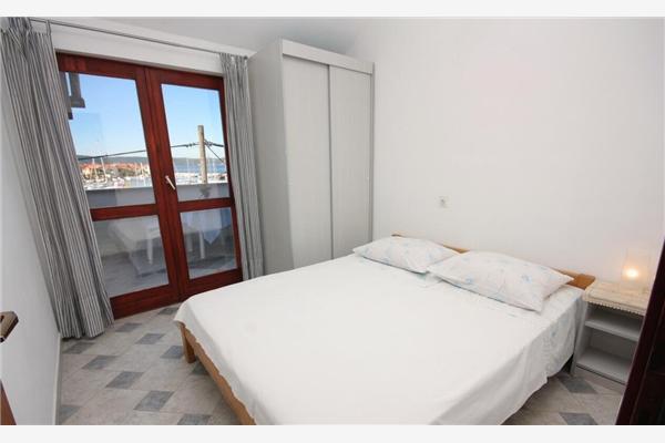 Apartment A4, for 5 persons