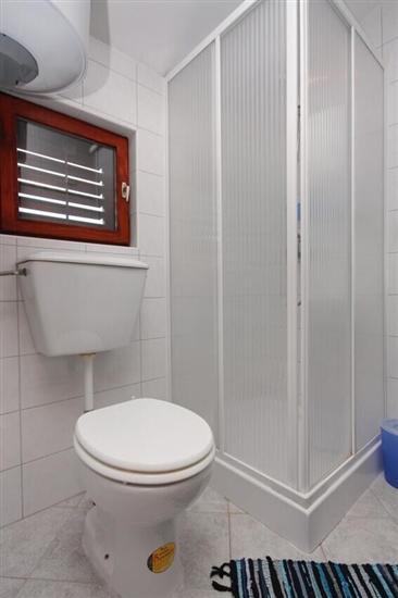 Apartment A4, for 5 persons