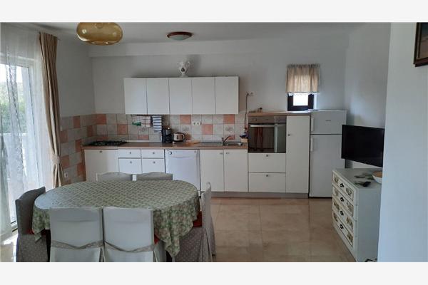 Apartment A1, for 9 persons