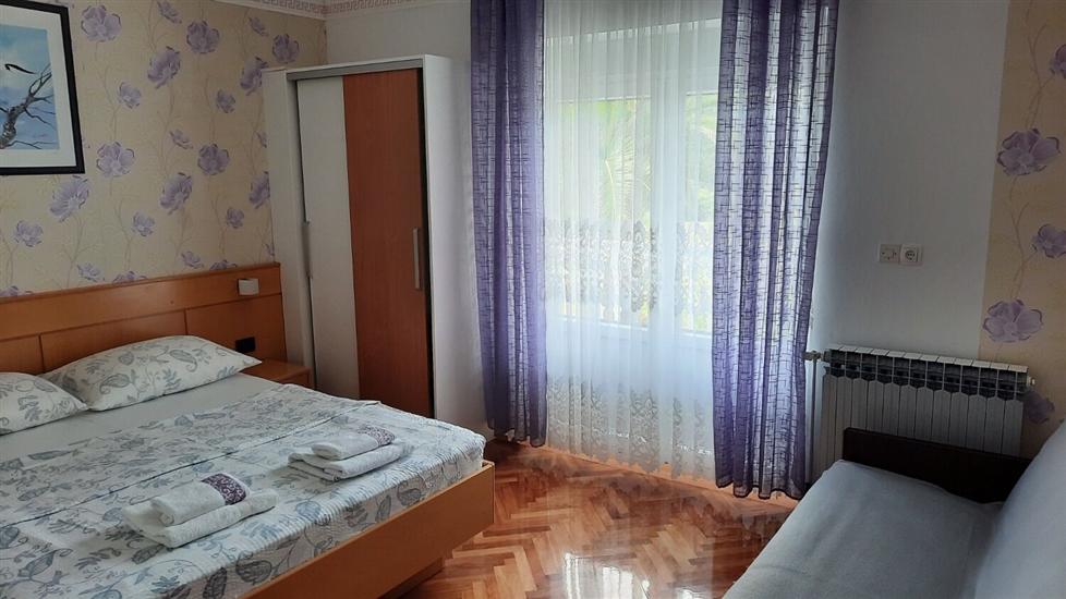 Apartment A1, for 9 persons