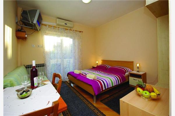 Apartment A6, for 3 persons