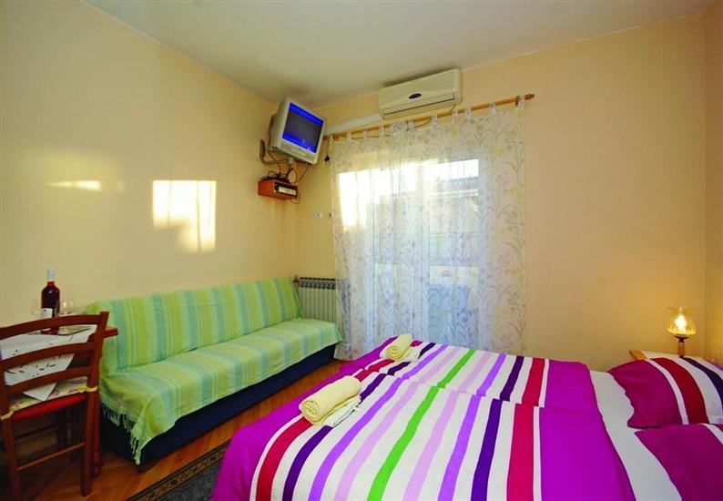 Apartment A6, for 3 persons