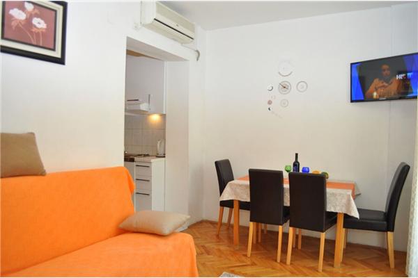 Apartment A4, for 3 persons