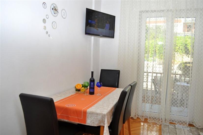 Apartment A4, for 3 persons