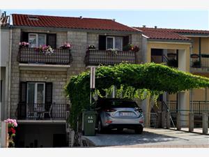 Kamers Ljuba Makarska, Kwadratuur 18,00 m2, Lucht afstand tot de zee 130 m, Lucht afstand naar het centrum 600 m